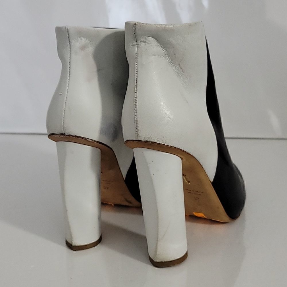 Maiyet Color Block Circular Heel Bootie - Picture 5 of 13